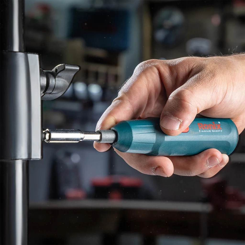 db18c463426e3fe574b30b8e370e6328207817fb_1723499399